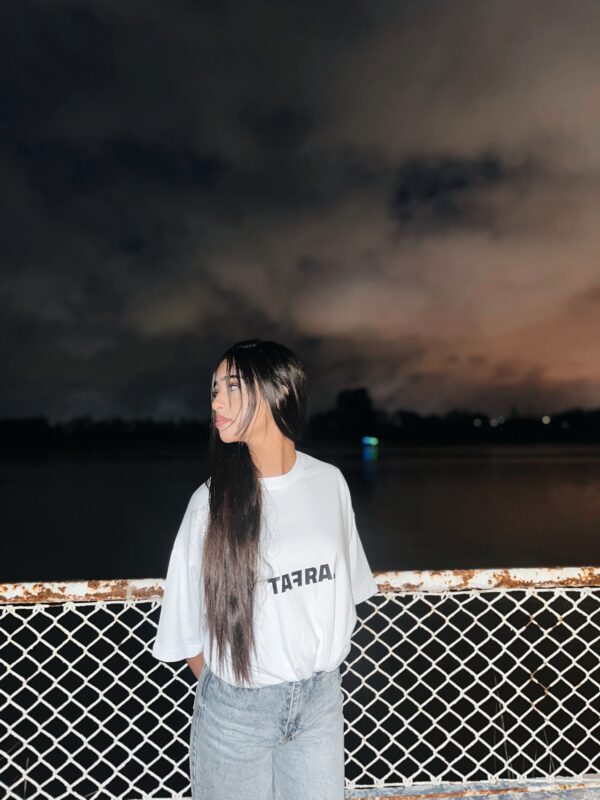 Tafra clothes - white oversized t-shirt - born to be different - Image 4